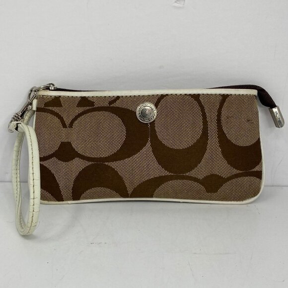 Coach Signature C Brown Logo Wristlet Style J05Q-7765 - Picture 1 of 9